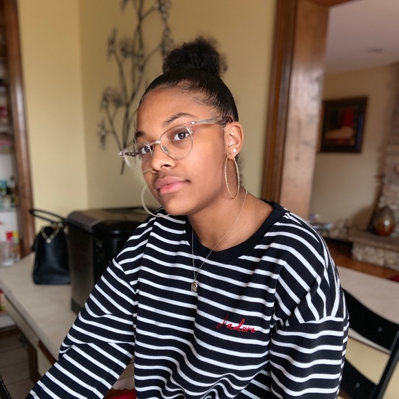 Profile Picture of Leila Moore (@leila_sanai) on Poshmark