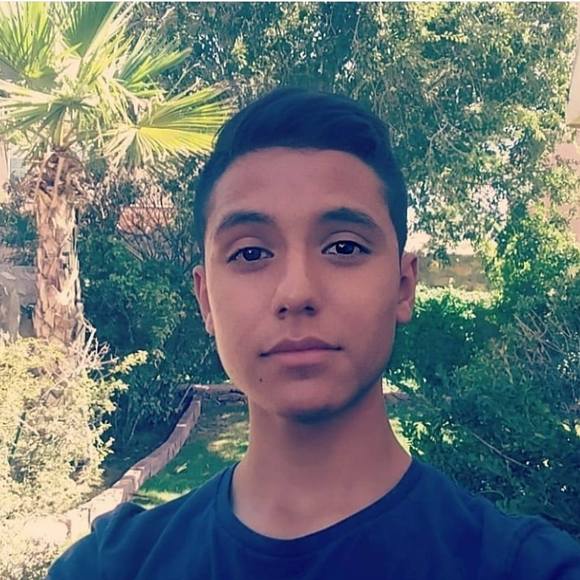 Profile Picture of Ivan Campos (@ivancampos02) on Poshmark