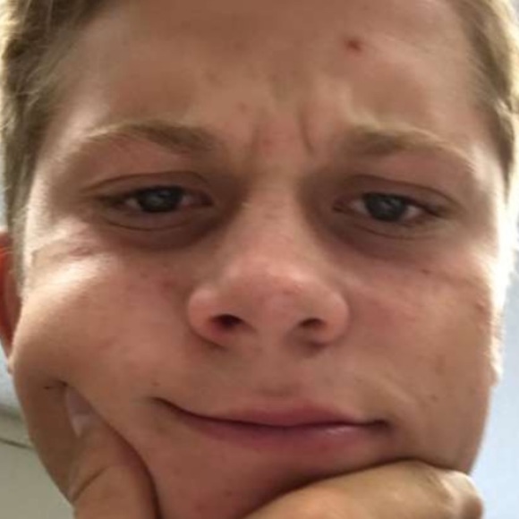 Profile Picture of Jasyn Gohl (@jgohl) on Poshmark