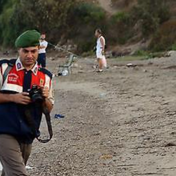 Profile Picture of Baba Ganush (@nibbsxo) on Poshmark