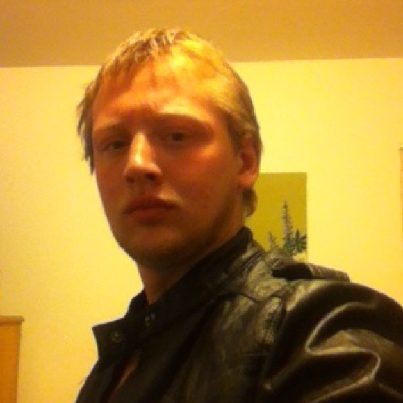 Profile Picture of Thomas Beck (@ttruth) on Poshmark