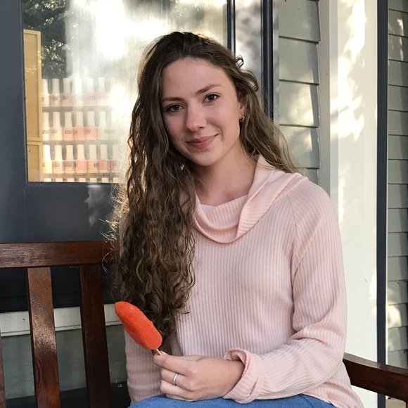 Profile Picture of Jamie Strawn (@strawnjm) on Poshmark