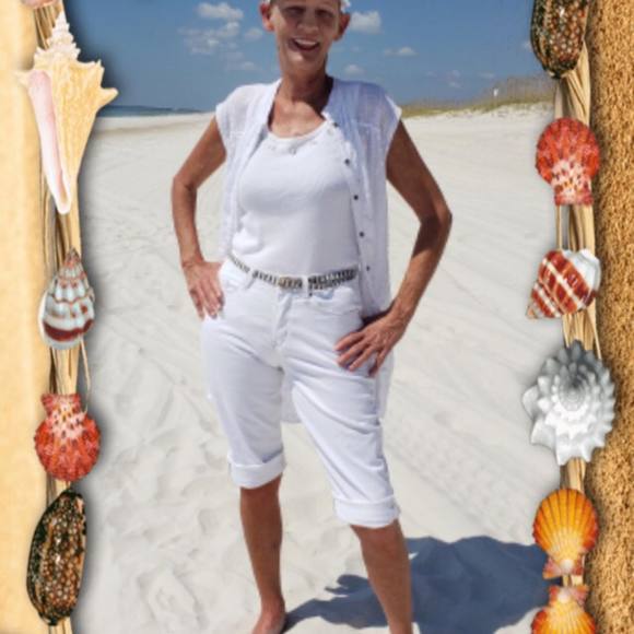 Profile Picture of Cathy Crain (@cathy_crain) on Poshmark