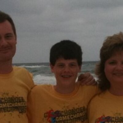 Profile Picture of Kimberly Wilson Ward (@kimdeward) on Twitter
