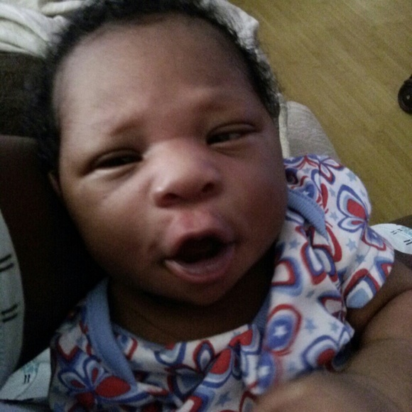 Profile Picture of Andramada Stoglin (@blackberry84) on Poshmark