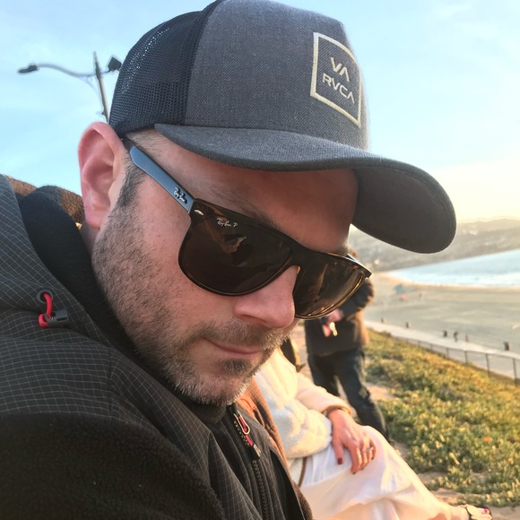 Profile Picture of Dylan Mathis (@dylan90277) on Poshmark