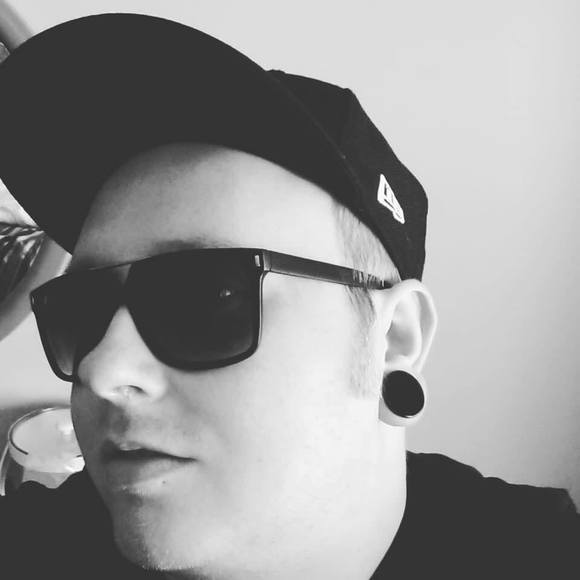 Nathaniel Panagopoulos - Poshmark Profile Picture of Nathaniel Panagopoulos (@natmaster5000) on Poshmark