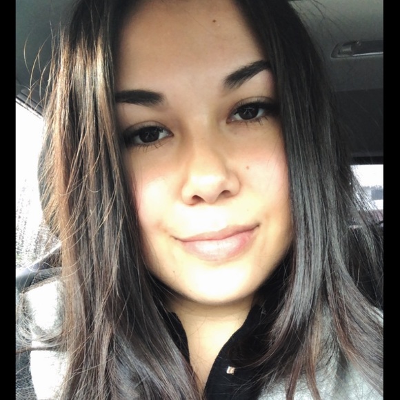 Christa Swain - Poshmark Profile Picture of Christa Swain (@christa_swain) on Poshmark