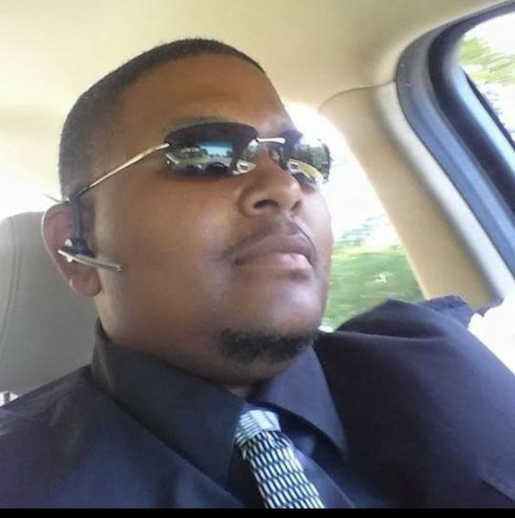 Profile Picture of Curtis Broadwater (@bh2o) on Poshmark