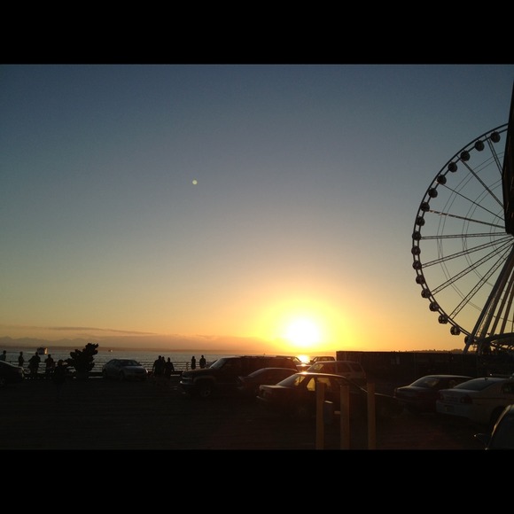 Profile Picture of Allison Zarnick (@allison5906) on Poshmark