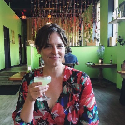 Profile Picture of Lauren Cooper  🌿 🦜 🌍 🌈 (@laurentcooper) on Twitter