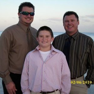 Profile Picture of Caleb Yates (@caleblikesgirls4e) on Myspace