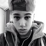 Profile Picture of Kyle♡♛ (@ilooklikejustinbieber) on Instagram