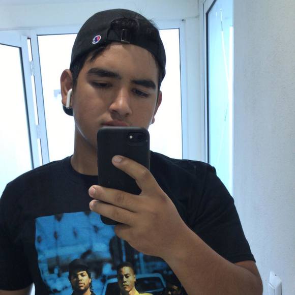 Profile Picture of Omar Cabrera (@omarguerrero49) on Poshmark