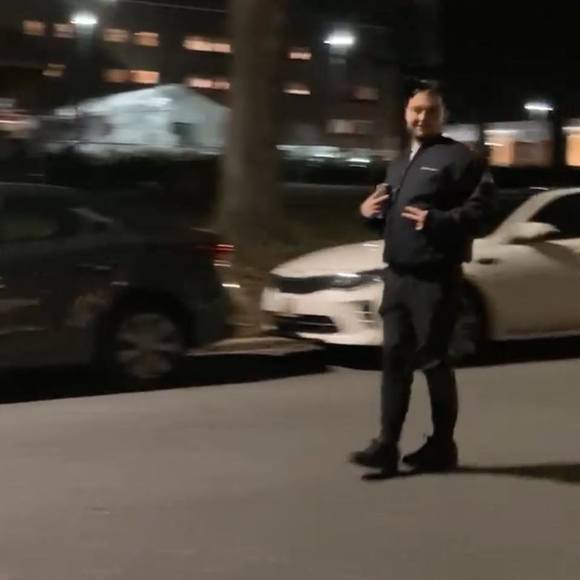 Dean Huott - Poshmark Profile Picture of Dean Huott (@dhuott) on Poshmark