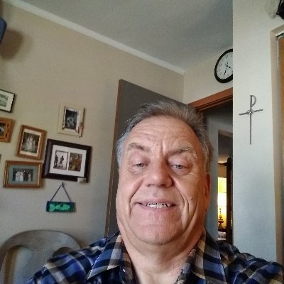 Profile Picture of Peter Schumacher (@PopsStickerClub) on Twitter