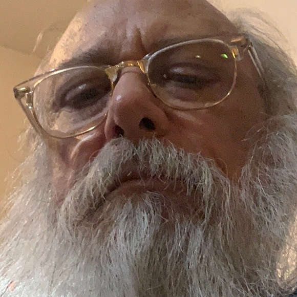 Profile Picture of Jeffrey Bloodworth (@jeffblood) on Poshmark