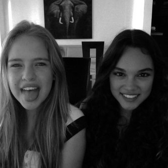 Profile Picture of Sam And Lore Stylins (@samandlorestyli) on Twitter