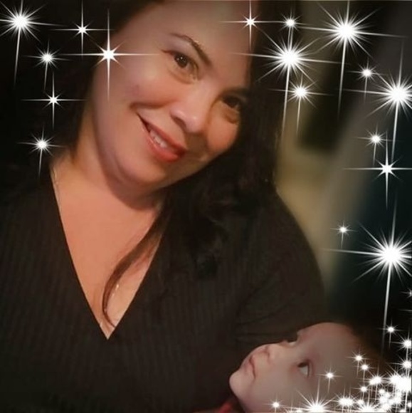 Profile Picture of Mary Santiago (@marysantiago795) on Poshmark