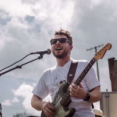 Profile Picture of Drew Clausen (@drewclausen) on Twitter