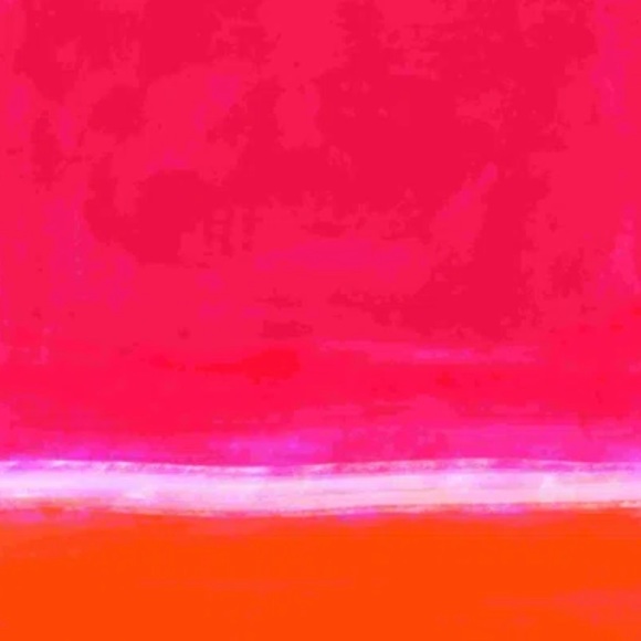 Profile Picture of Lindsay Lin (@lmimsathome) on Poshmark