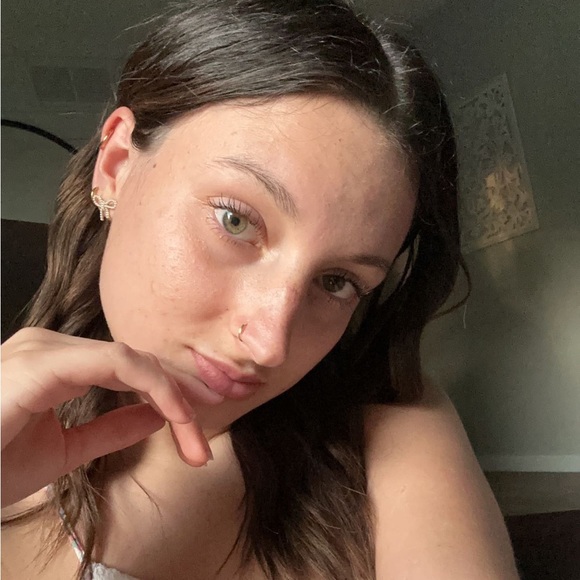 Profile Picture of Makayla Parthun (@mparthun) on Poshmark