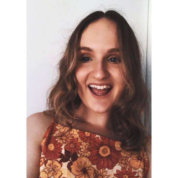 Profile Picture of Georgia Consedine (@rosegeorgiac) on Poshmark