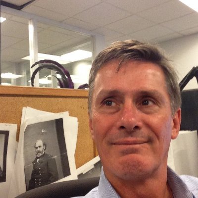 Profile Picture of Robert O'harrow (@robertoharrow) on Twitter