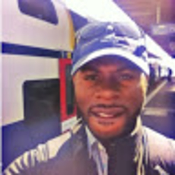 Profile Picture of Michael Dyson (@dysonma77) on Poshmark