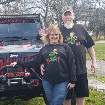 Profile Picture of Lisa Pavey (@lpavey04) on Twitter