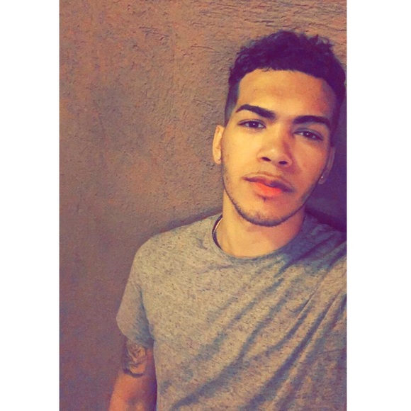 Profile Picture of Carl Patterson (@c_patt4) on Poshmark