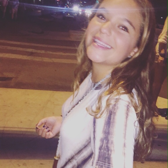 Profile Picture of Ella Wilsey (@ellawilsey) on Poshmark