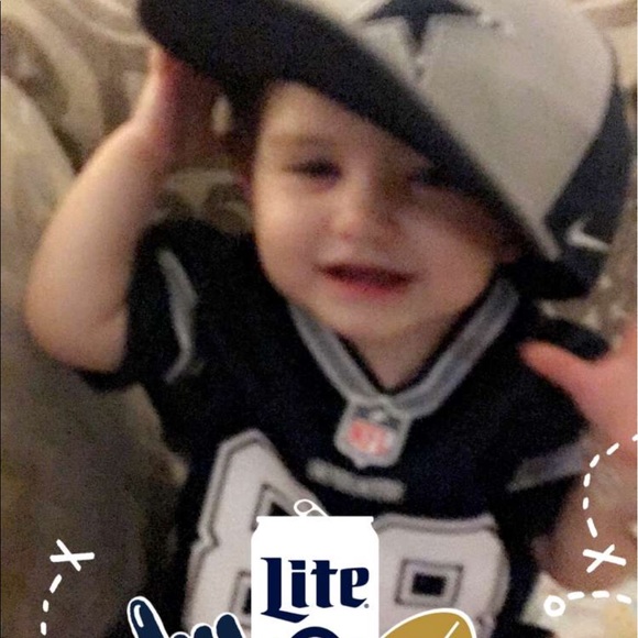 Profile Picture of Edward Alvarez (@eaalvarez16) on Poshmark