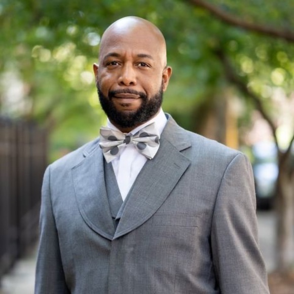 Profile Picture of Johnny Britton (@jbritton45) on Poshmark