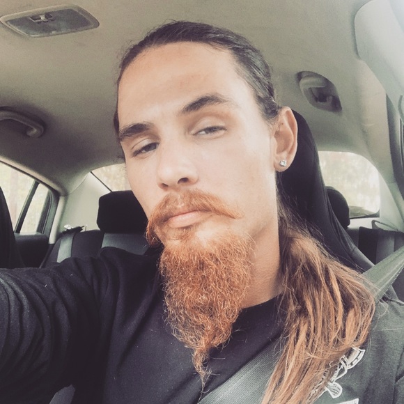 Profile Picture of Randall Sechler (@randallsechler) on Poshmark