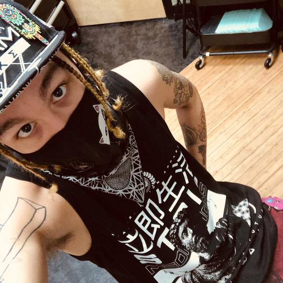 Profile Picture of Lorenzo Jordan (@kingsmyle) on Poshmark