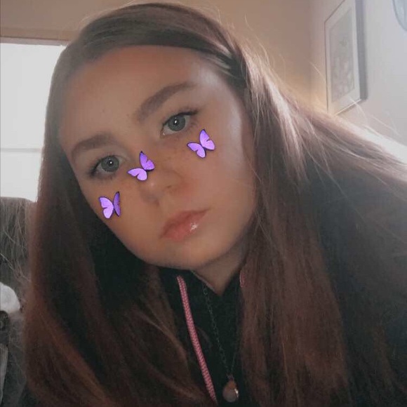 Profile Picture of Ashlynn Mcelhinny (@a_mcelhinny) on Poshmark
