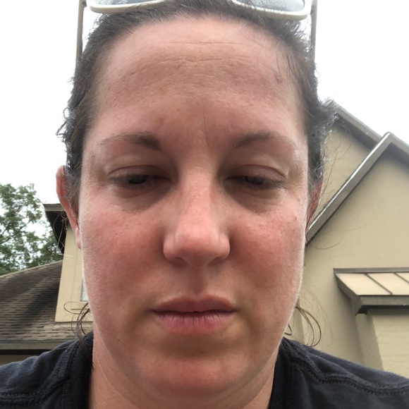 Profile Picture of Amanda Cranfield (@accranfield) on Poshmark