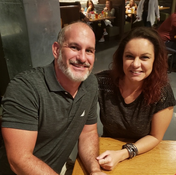 Profile Picture of Nathan Loftis (@nathanloftis) on Poshmark