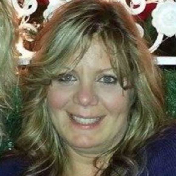 Profile Picture of Rebecca Swezey (@becca71) on Poshmark