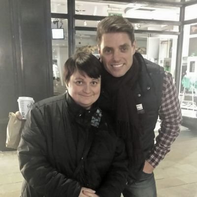 Profile Picture of Lisa Browne (@lisabboyzone) on Twitter