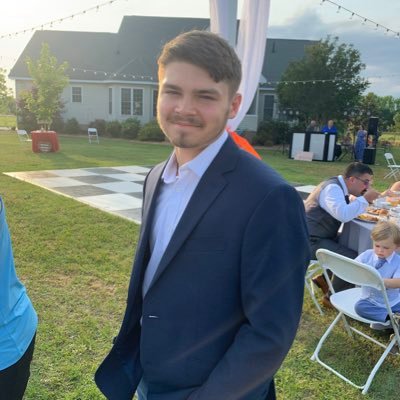 Profile Picture of Luke Eason (@LukeEason4) on Twitter