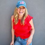 Profile Picture of Sarah E. Davis (@simplisticjoy_) on Instagram