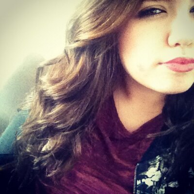 Profile Picture of Niamh Oneill (@niamhoneill77) on Twitter