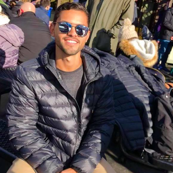 Profile Picture of Rafael Lugo (@rafalugo21) on Poshmark