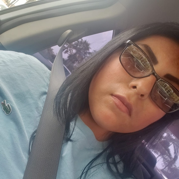 Profile Picture of Ruby Cortés (@rubmartnez) on Poshmark