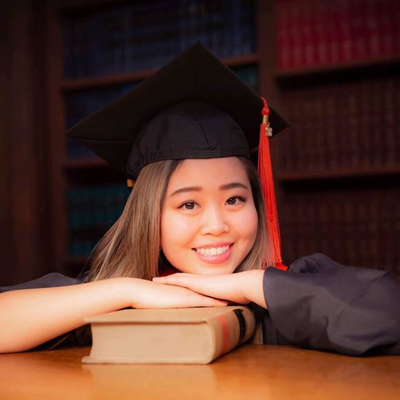 Profile Picture of Coco Zhao (@cocoapuffsssss) on Poshmark
