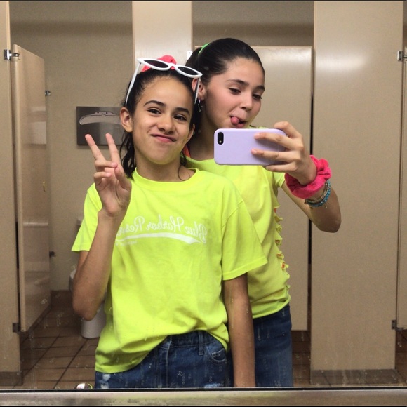 Profile Picture of Ivanna Sanchez (@ivannasanchez11) on Poshmark