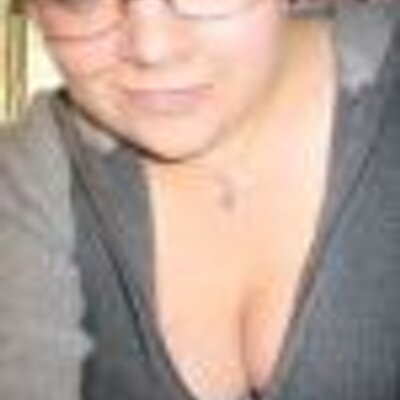 Profile Picture of Angela Rutter (@dark_whispers) on Twitter