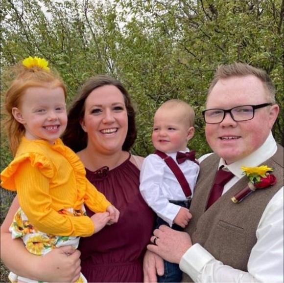 Profile Picture of Amanda Capper (@amandacapper) on Poshmark